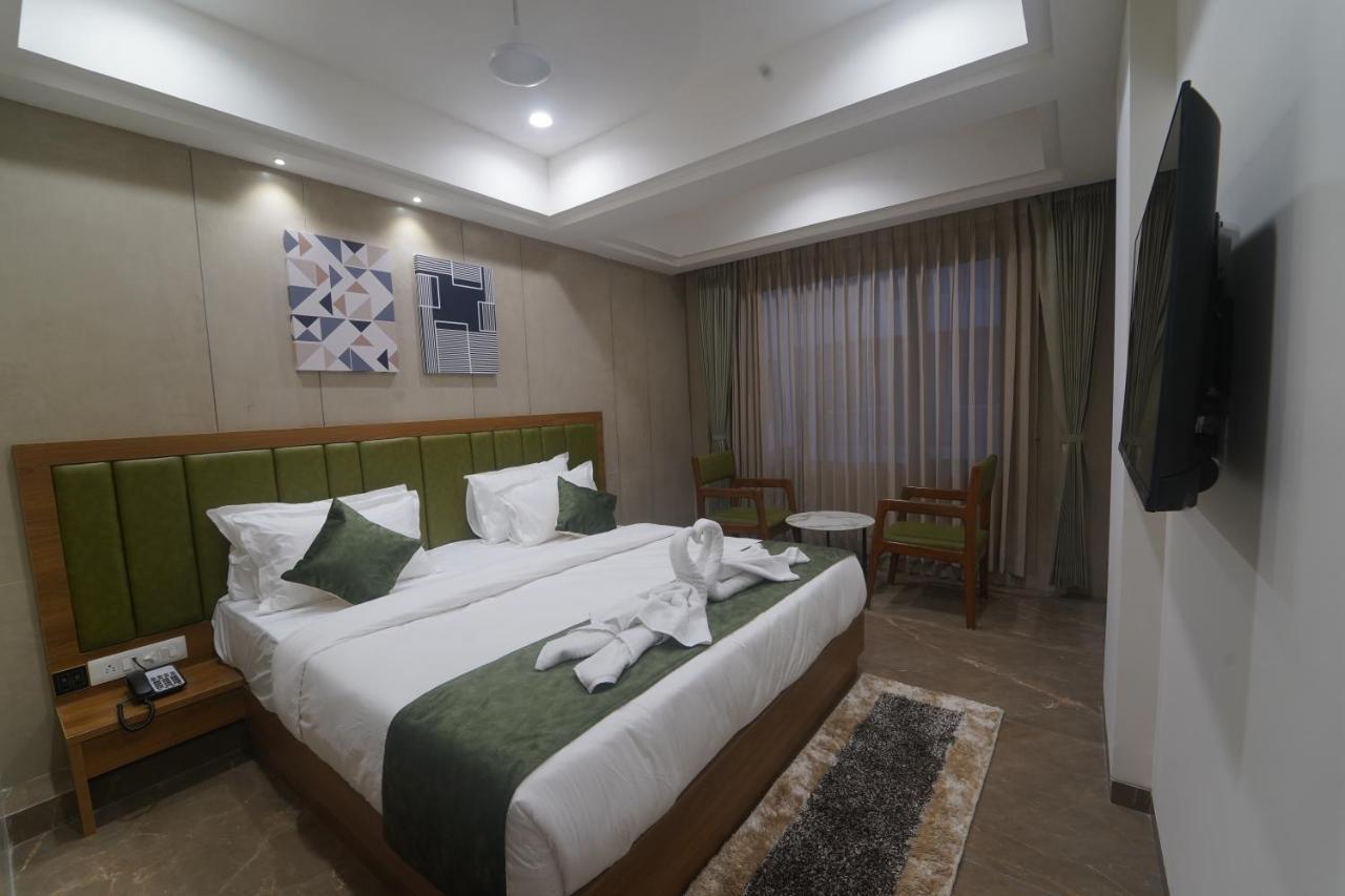 Hotel Stature Inn Kevadia المظهر الخارجي الصورة