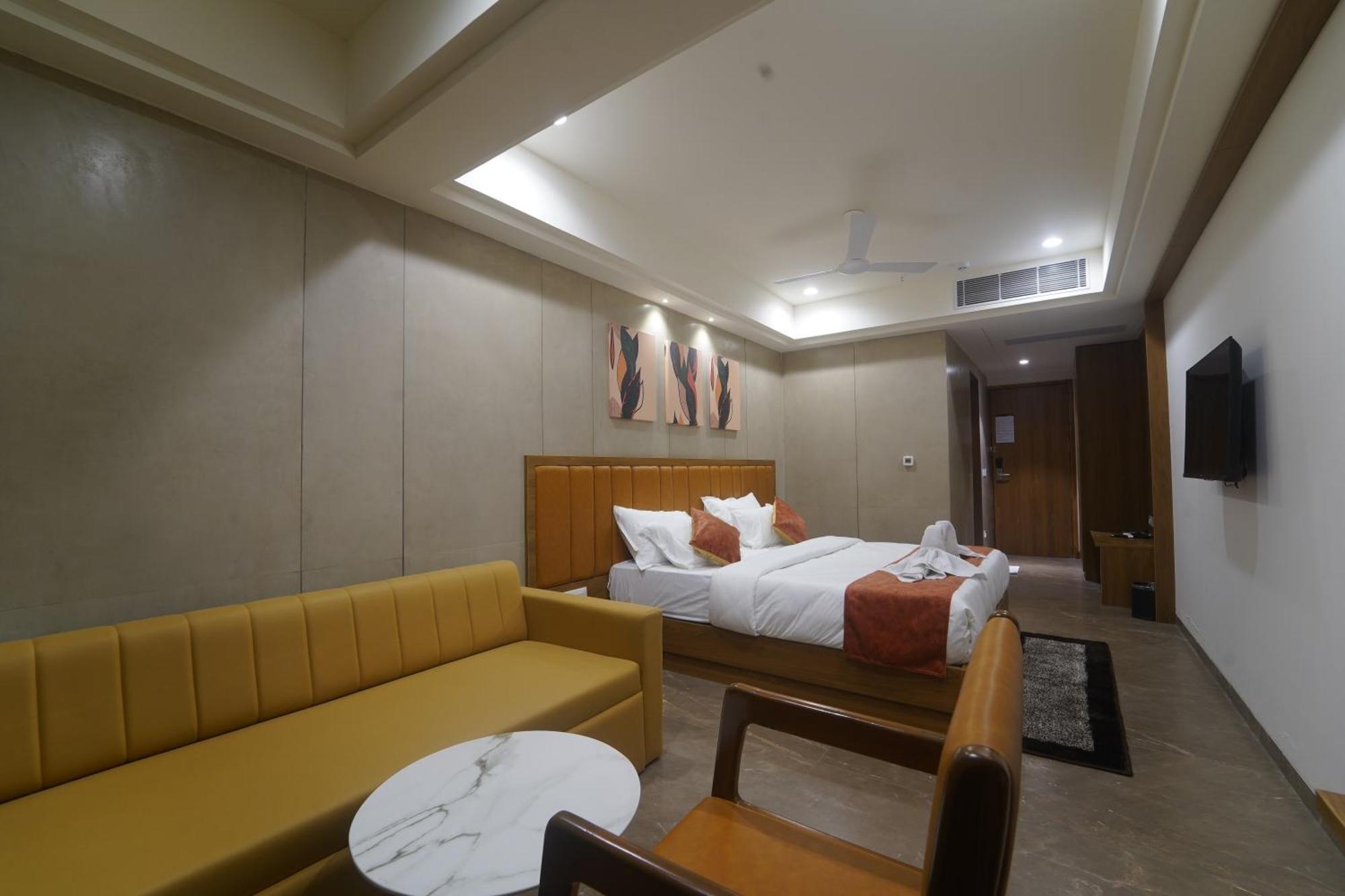 Hotel Stature Inn Kevadia المظهر الخارجي الصورة